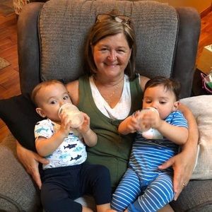 Meet your Posher, Angela